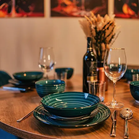 Deluxe Hafennah * Duisburg