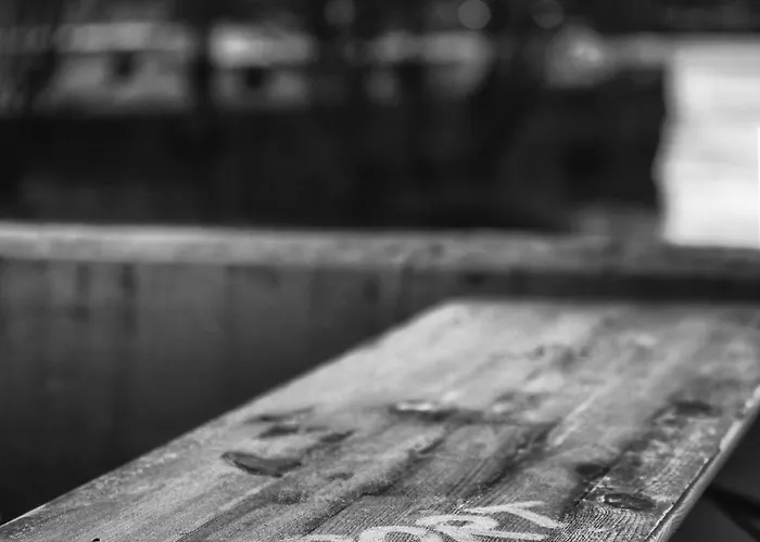 Deluxe Hafennah * Duisburg